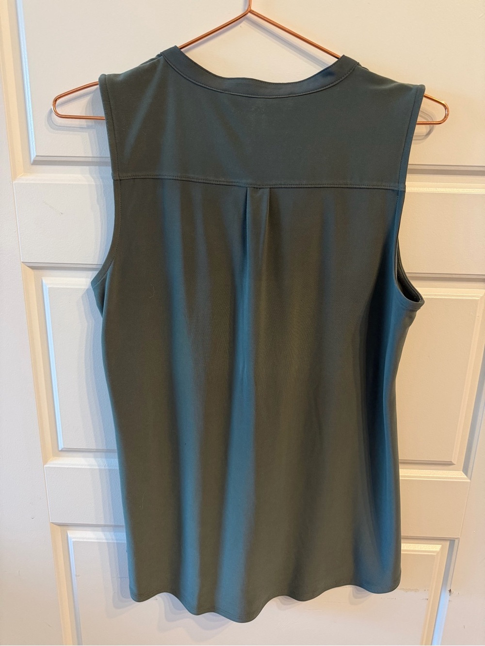 WHBM Green Ruffle-Front Sleeveless Top - Picture 4 of 4